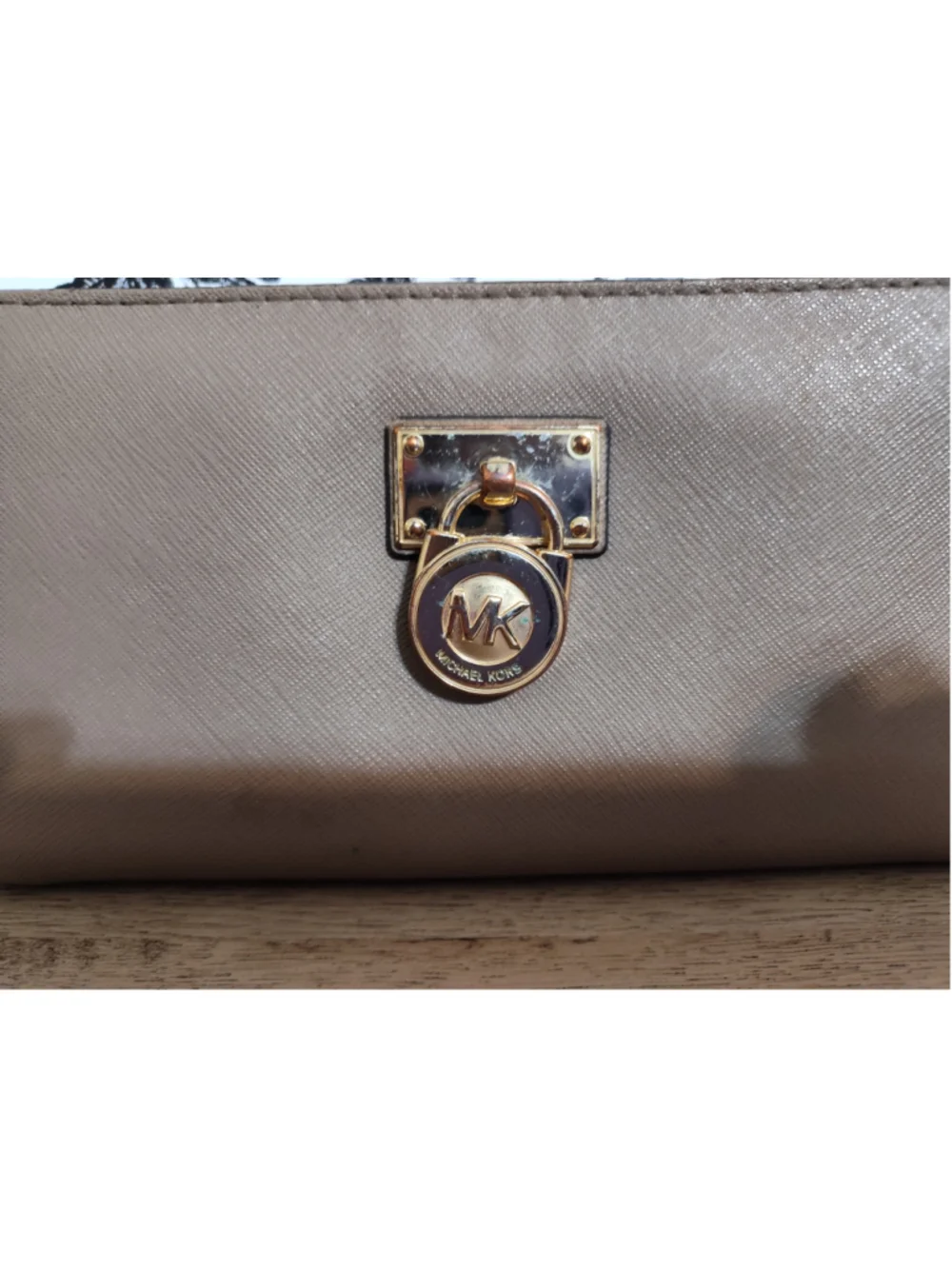 Women's Michael Kors Wallet One Size Beige Gold